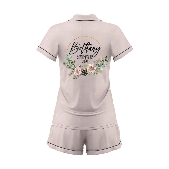Bộ đồ ngủ ngắn bằng vải satin cưới có in chữ cá nhân