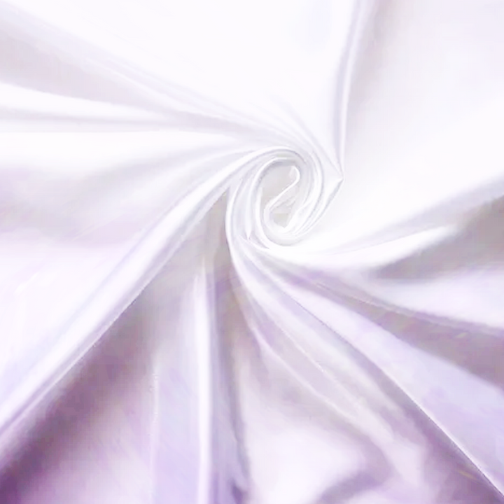 Bộ đồ ngủ ngắn bằng vải satin chuồn chuồn có tên riêng